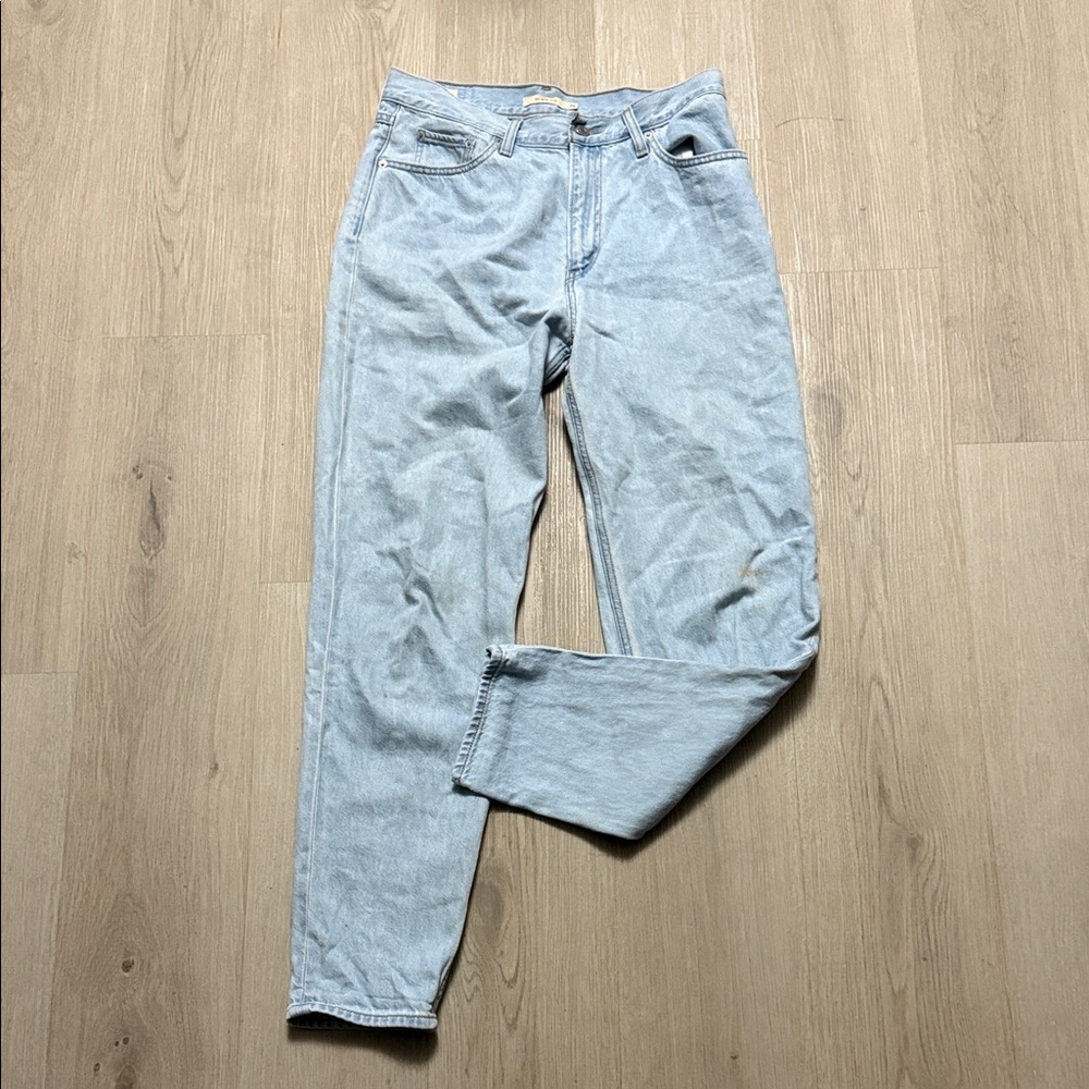 Levi’s Light Blue 80s Mom Denim Jeans